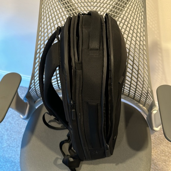 - Nomatic Navigator Pack - 15L - Picture 14 of 15